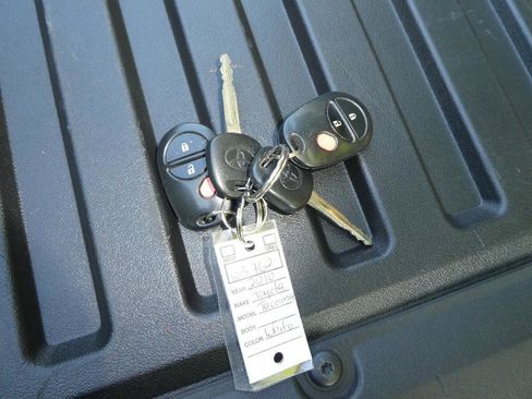 Used 2010 Toyota Tacoma PreRunner RWD image 12