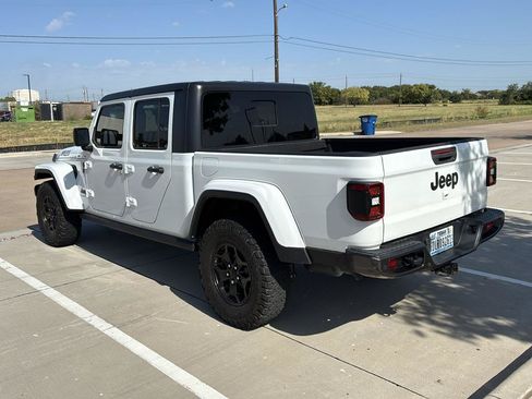 Used 2021 Jeep Gladiator Sport AWD/4WD image 13