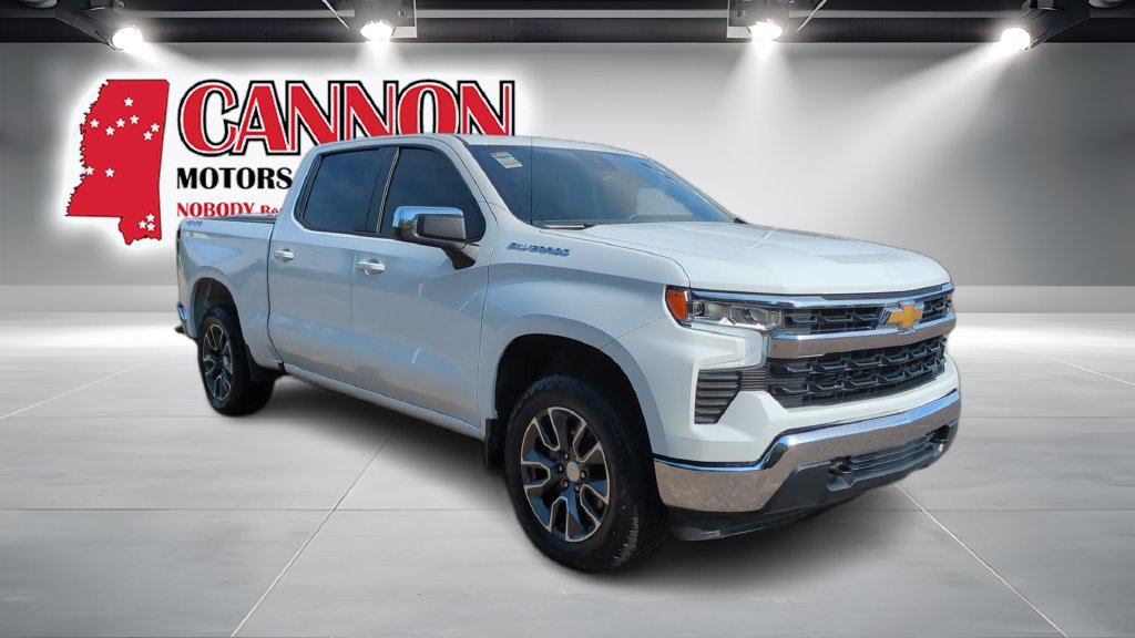 Used 2024 Chevrolet Silverado 1500 LT AWD/4WD image 3