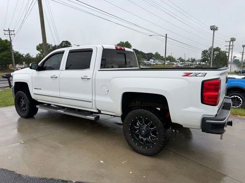 Used 2018 Chevrolet Silverado 2500 LTZ w/ Duramax Plus Package AWD/4WD image 9