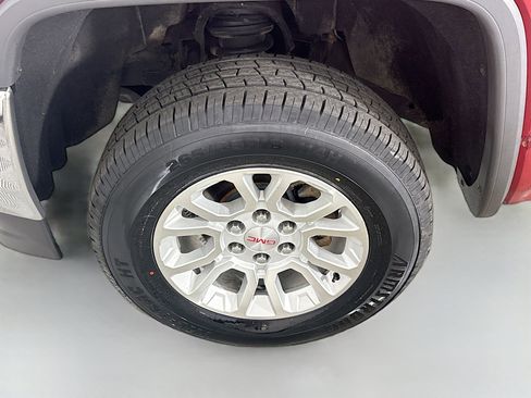 Used 2018 GMC Sierra 1500 SLE w/ SLE Value Package image 37