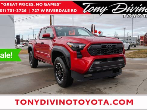 Used 2025 Toyota Tacoma TRD Off-Road image 1