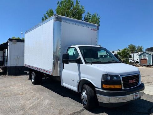 New 2025 GMC Savana 3500 Extended w/ Power Convenience Package RWD image 4