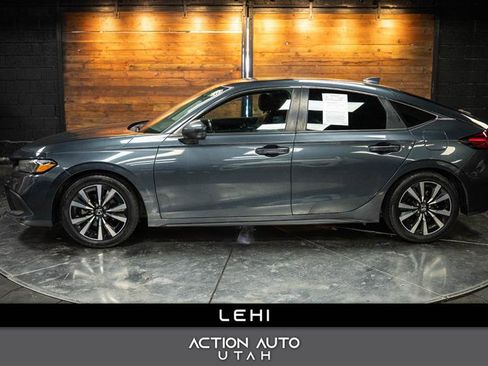 Used 2022 Honda Civic EX-L image 1