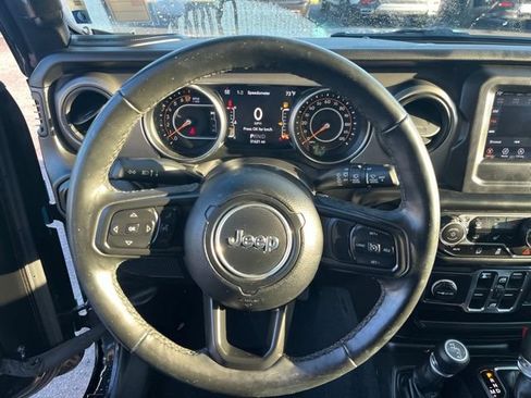Used 2022 Jeep Wrangler Unlimited Sport AWD/4WD image 16