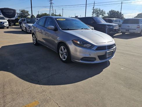 Used 2015 Dodge Dart SXT image 3