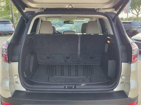 Used 2017 Ford Escape Titanium FWD image 9