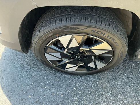 Used 2025 Hyundai Kona SEL AWD/4WD image 7