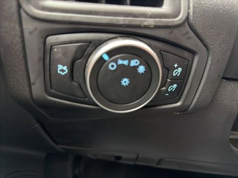 Used 2017 Ford Focus SE image 20