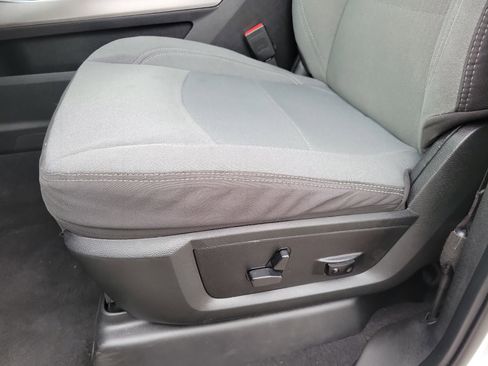 Used 2024 RAM 2500 Big Horn w/ Off Road Package image 15