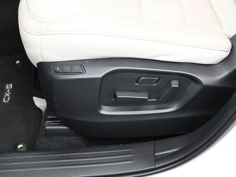 Used 2022 MAZDA CX-5 AWD 2.5 S w/ Premium Package image 16