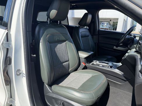 Used 2022 Ford Explorer Timberline w/ Timberline Technology Package AWD/4WD image 21
