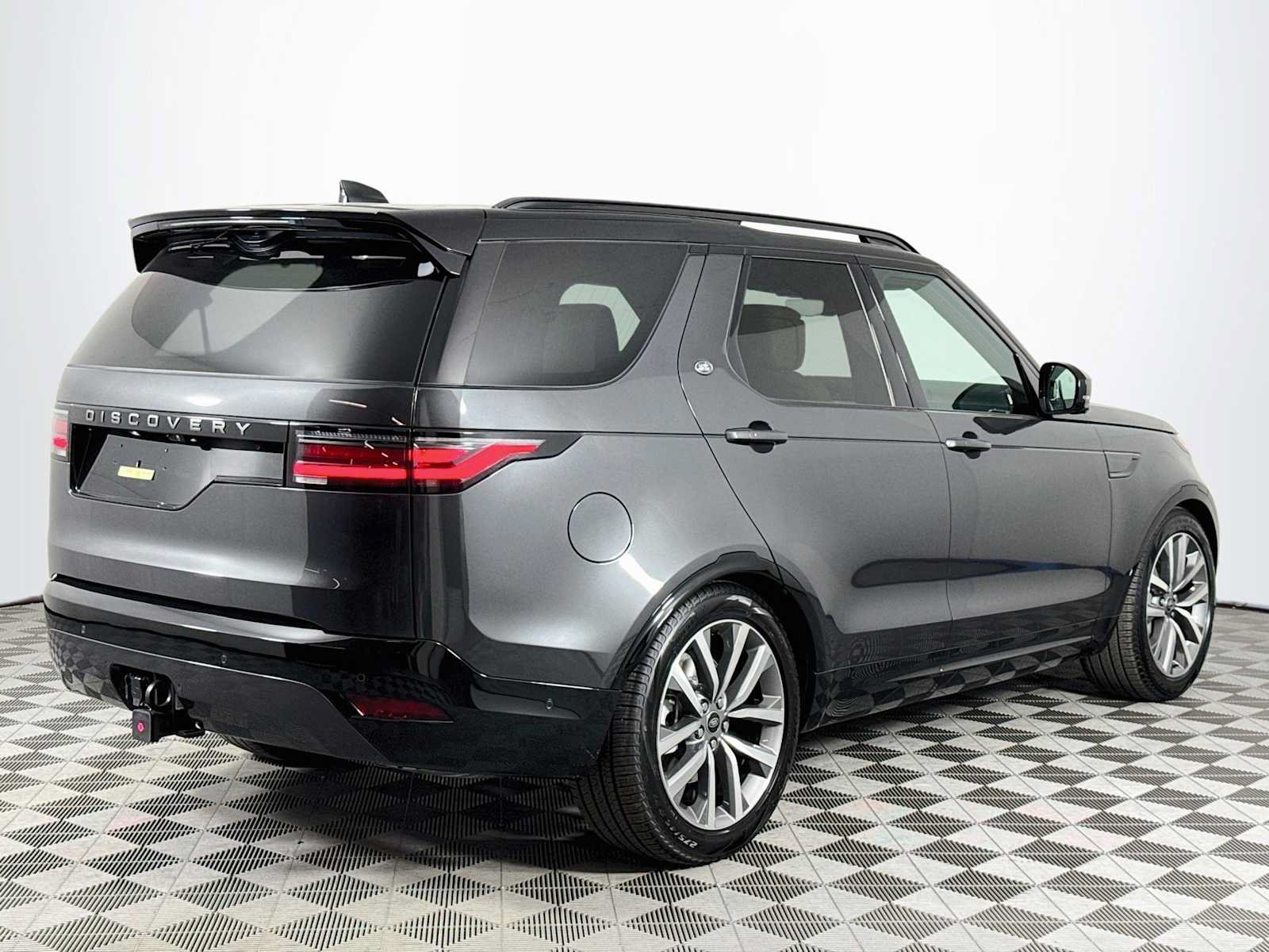 New 2026 Land Rover Discovery Dynamic SE AWD/4WD image 5