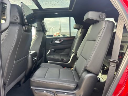 New 2026 GMC Yukon Denali w/ Denali Reserve Package AWD/4WD image 15