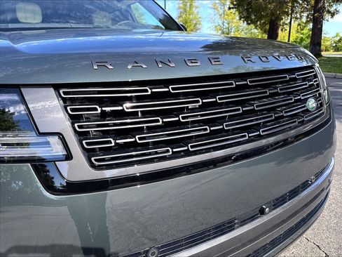 New 2026 Land Rover Range Rover Long Wheelbase SE AWD/4WD image 34