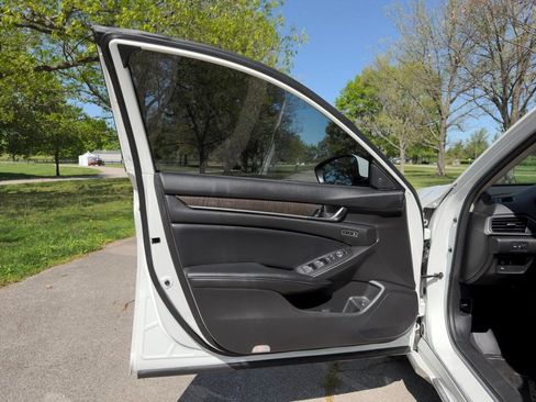 Used 2021 Honda Accord EX-L image 15