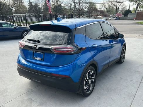 Used 2023 Chevrolet Bolt LT w/ Infotainment Package image 5