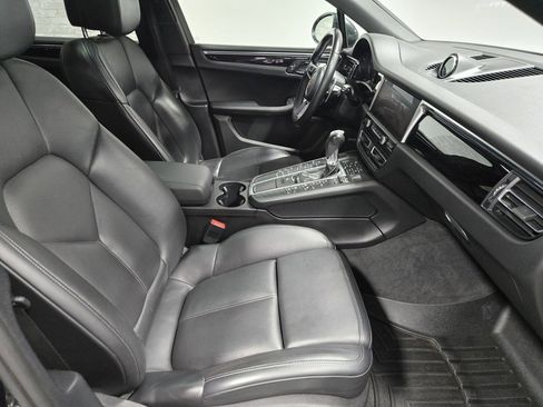 Used 2021 Porsche Macan S image 54