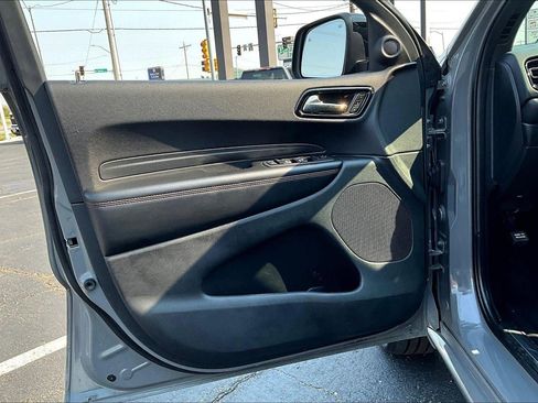 Used 2025 Dodge Durango GT image 25