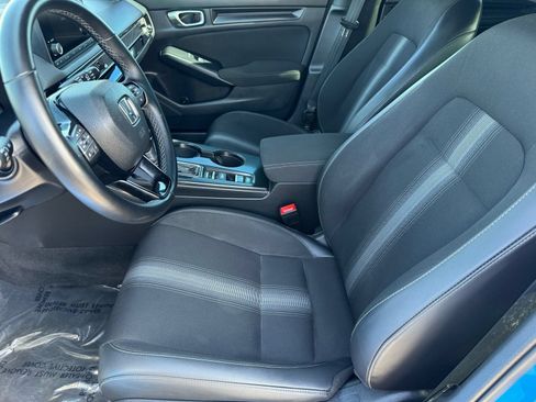 Used 2024 Honda Civic Sport image 13