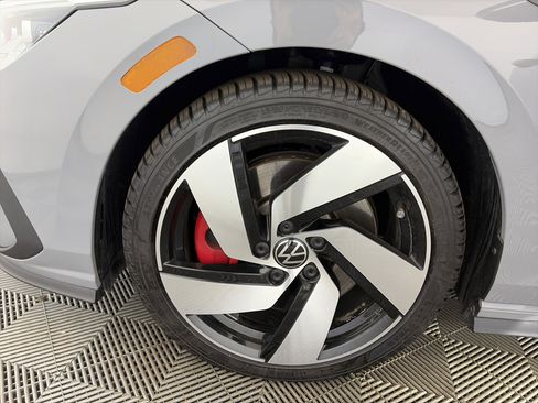Used 2022 Volkswagen GTI SE image 13