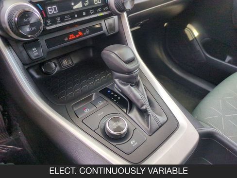 Used 2024 Toyota RAV4 XLE AWD/4WD image 20
