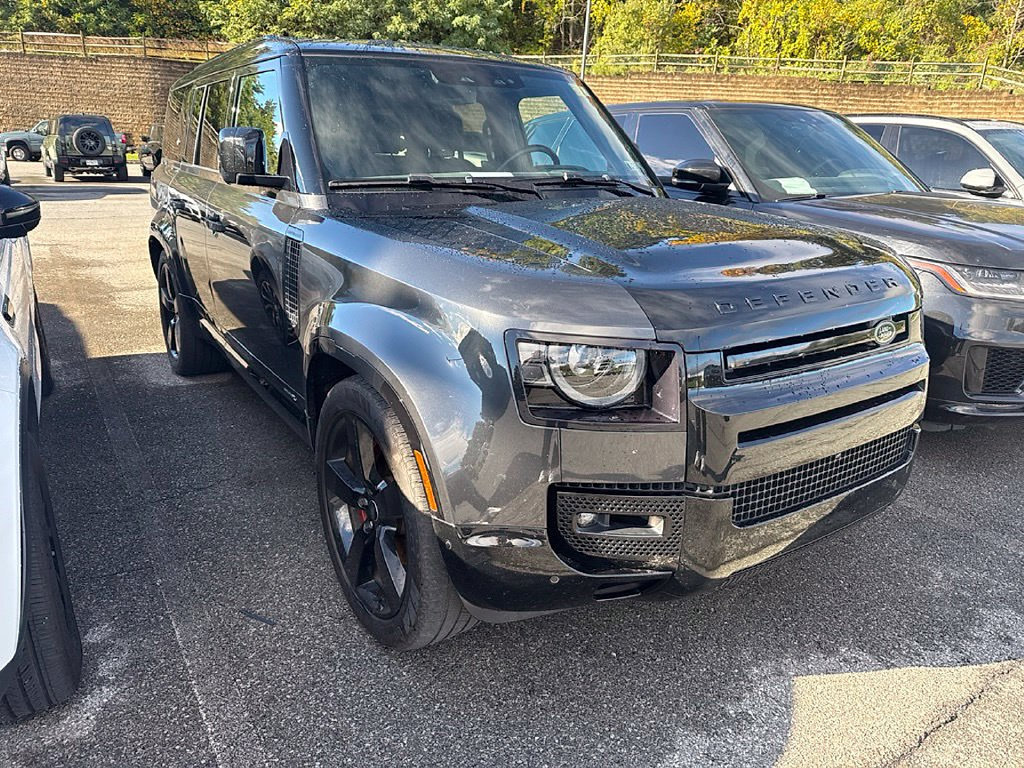 Used 2024 Land Rover Defender 130 X AWD/4WD image 2