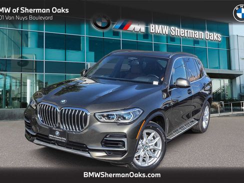 Used 2023 BMW X5 sDrive40i w/ Executive Package image 1