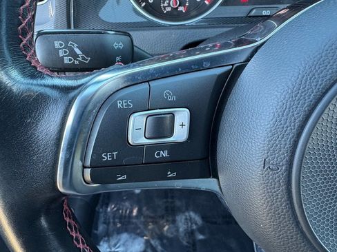 Used 2017 Volkswagen GTI S image 22