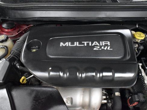 Used 2017 Jeep Cherokee Limited image 10