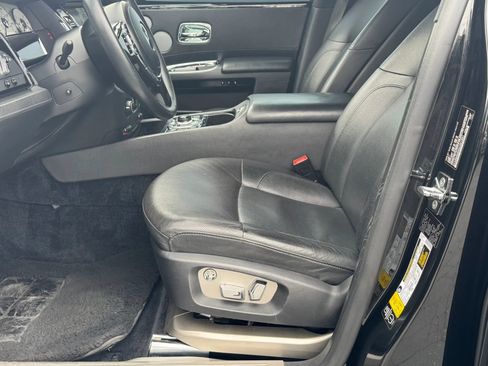 Used 2013 Rolls-Royce Ghost RWD image 15