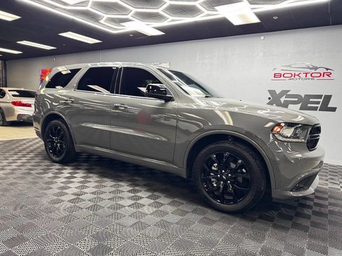Used 2020 Dodge Durango SXT image 2