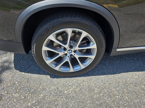 Used 2025 BMW X5 sDrive40i w/ Executive Package RWD image 36