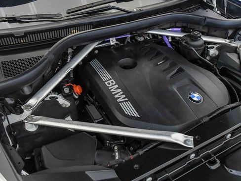 Certified 2024 BMW X7 xDrive40i w/ Premium Package image 30