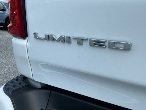 Used 2025 RAM 1500 Limited AWD/4WD image 19