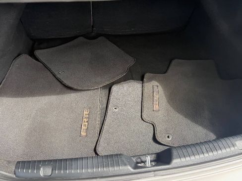 Used 2015 Kia Forte LX FWD image 20