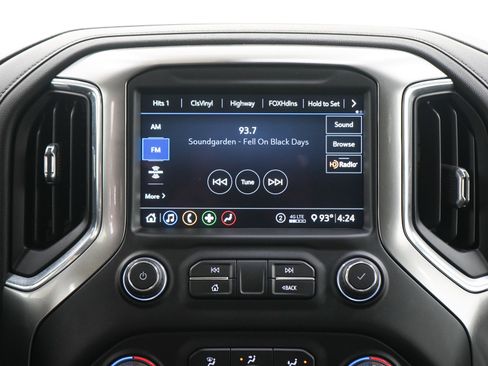 Used 2020 Chevrolet Silverado 1500 LT Trail Boss AWD/4WD image 18