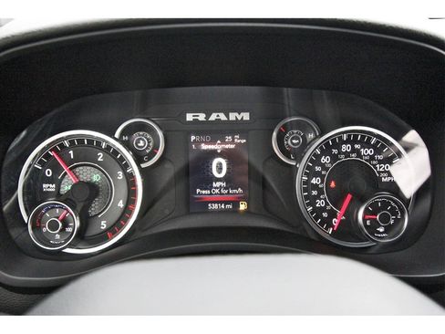 Used 2024 RAM 3500 Big Horn image 12