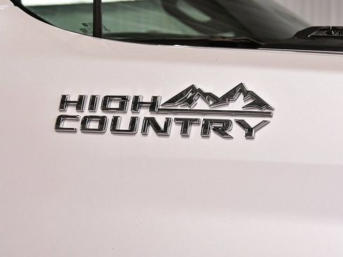 Used 2022 Chevrolet Silverado 3500 High Country w/ Safety Package II image 10