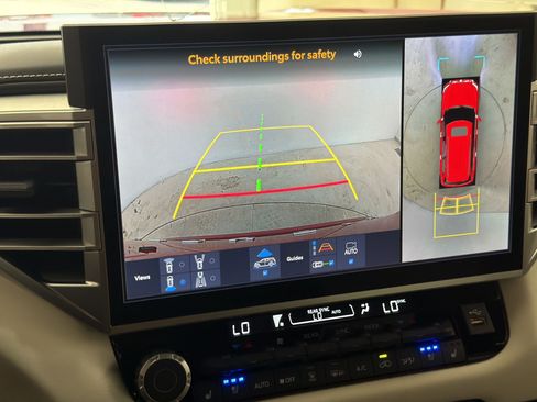 Used 2025 Toyota Sequoia Capstone AWD/4WD image 18