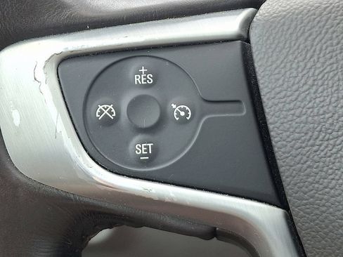 Certified 2017 GMC Acadia SLT FWD image 22