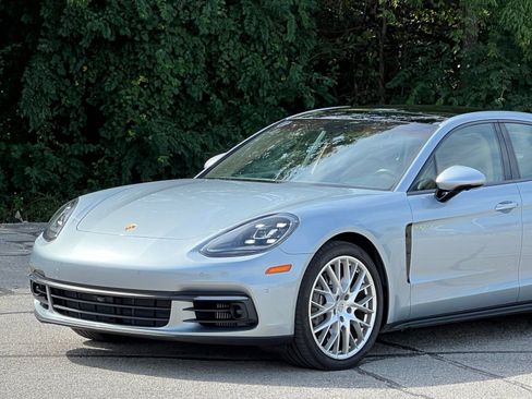 Used 2020 Porsche Panamera 4 AWD/4WD image 11