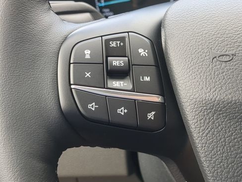 Used 2024 Ford Transit 350 XLT image 23