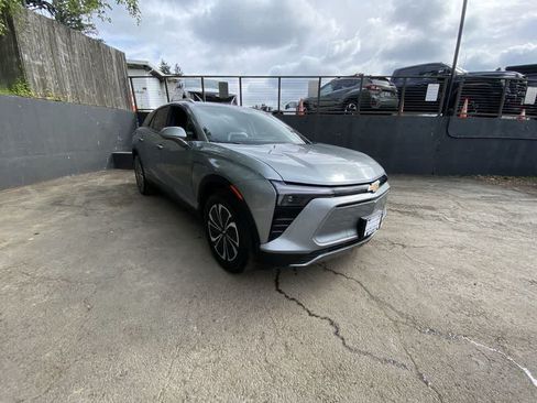 Used 2024 Chevrolet Blazer EV LT AWD/4WD image 8
