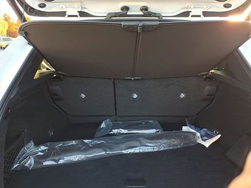 Used 2025 Lexus NX 250 FWD w/ Premium Package image 7