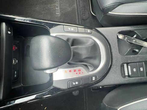 Used 2024 Kia Forte GT-Line w/ GT-Line Premium Package FWD image 18
