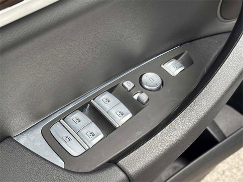 Used 2021 BMW X3 xDrive30e w/ Convenience Package image 27