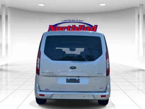 Used 2022 Ford Transit Connect XLT FWD image 4