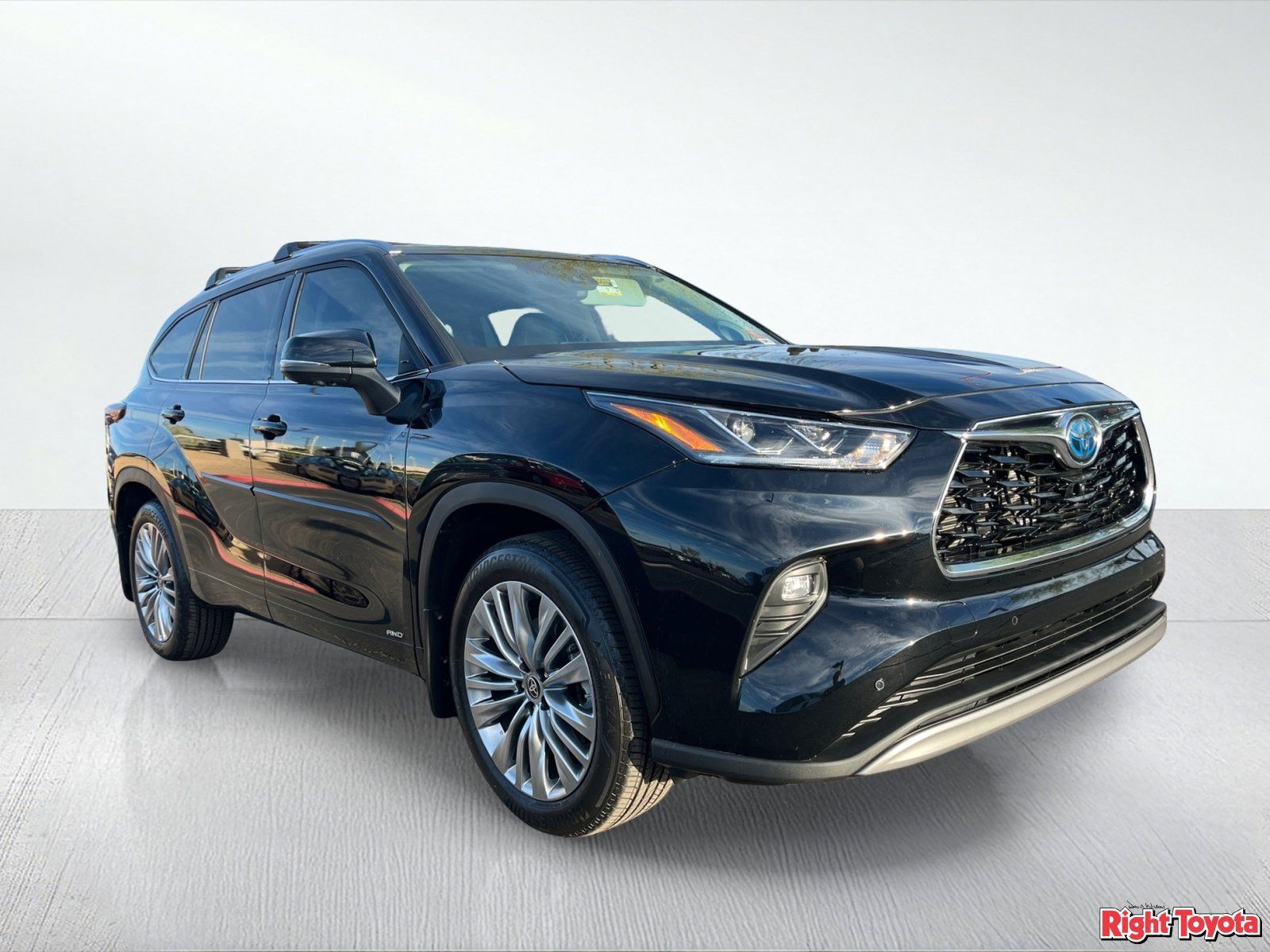 Used 2024 Toyota Highlander Platinum AWD/4WD image 8
