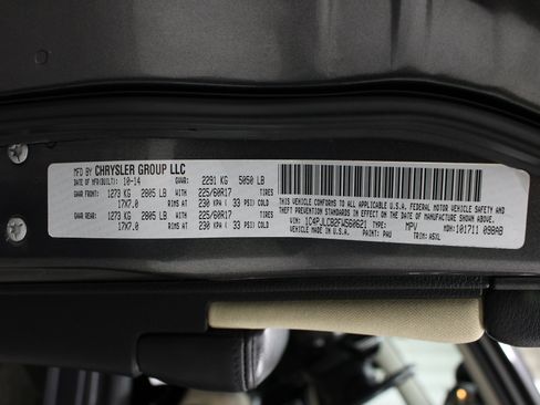 Used 2015 Jeep Cherokee Latitude FWD image 36